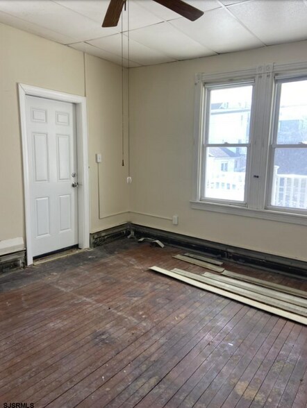 More Photos Of 611 E 7th St, Ocean City Apartments For Sale