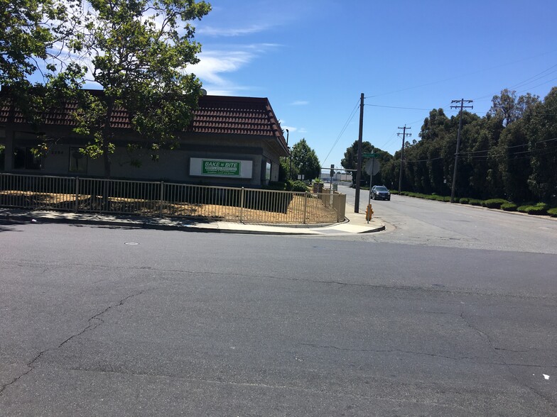More Photos Of 2294 Industrial Pky W, Hayward Restaurant For Lease