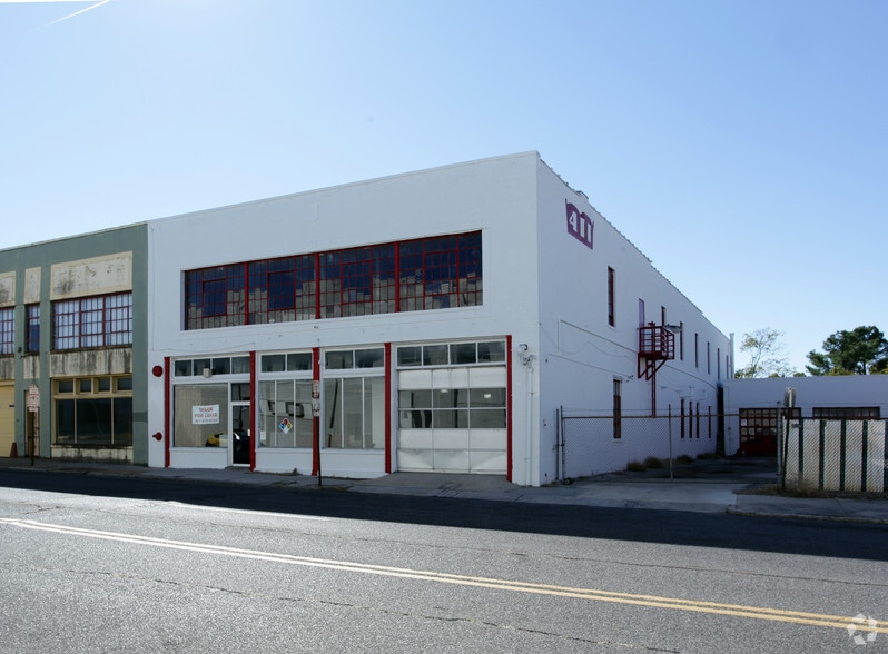 More Photos Of 411 Monroe Ave, Memphis Office For Lease