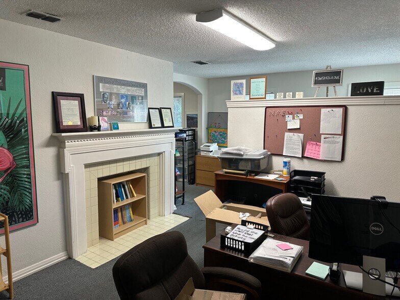 More Photos Of 1931 Dellwood Dr, Tallahassee Office For Sale