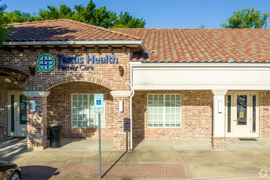 More Photos Of 6717 Eldorado Pky, McKinney Office For Sale