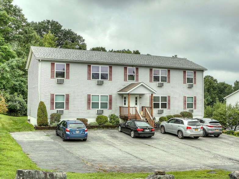 More Photos Of 692 South St, Highland Apartments For Sale