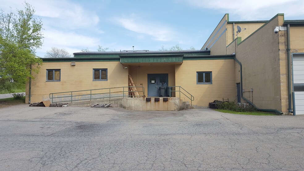More Photos Of 20 Industrial Dr, Middletown Light Manufacturing For Sale