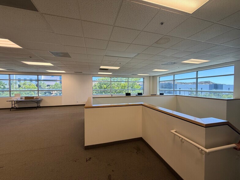More Photos Of 28720 Witherspoon Pky, Valencia Manufacturing For Lease