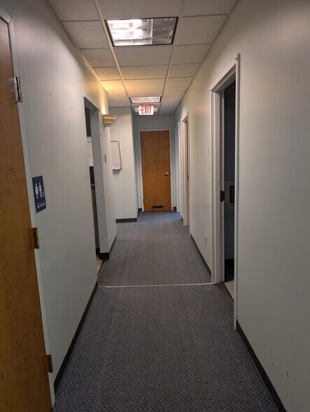 More Photos Of 950 Salem St, Brookville Medical For Lease