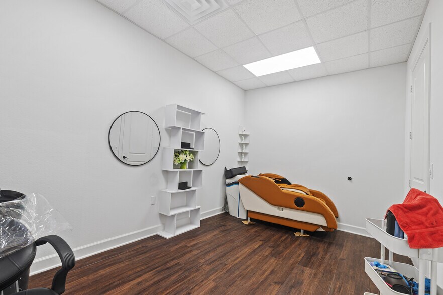 More Photos Of 26077 Nelson Way, Katy Medical For Sale