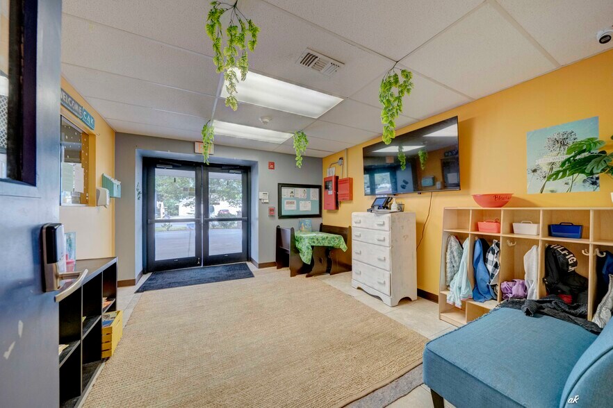 More Photos Of 1712 Beck Ave, Panama City Office For Sale