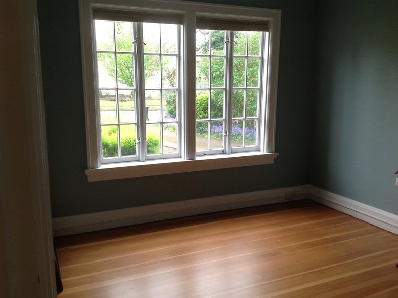 More Photos Of 1991 Garden Ave, Eugene Office For Lease