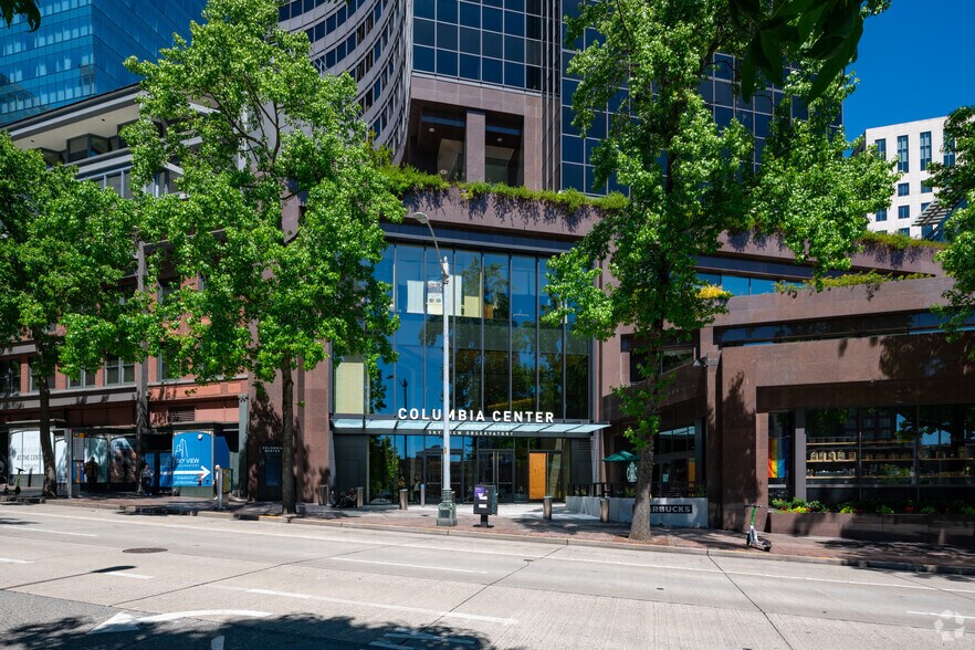 More Photos Of 701 5th Ave, Seattle Coworking Space