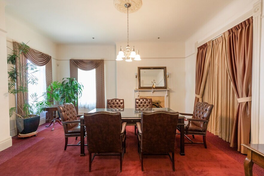 More Photos Of 1903 21st St, Sacramento Office Residential For Lease