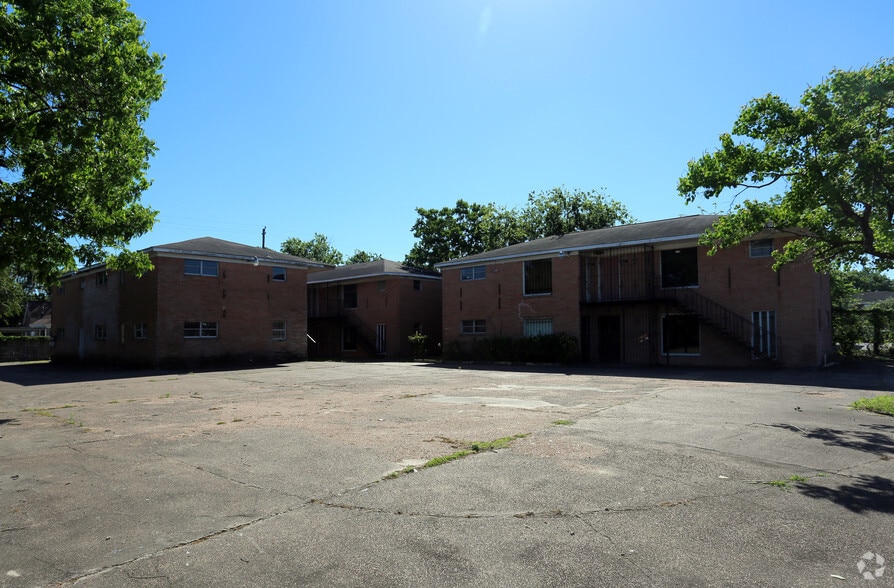 More Photos Of 2305 Southmore Blvd, Houston Apartments For Lease