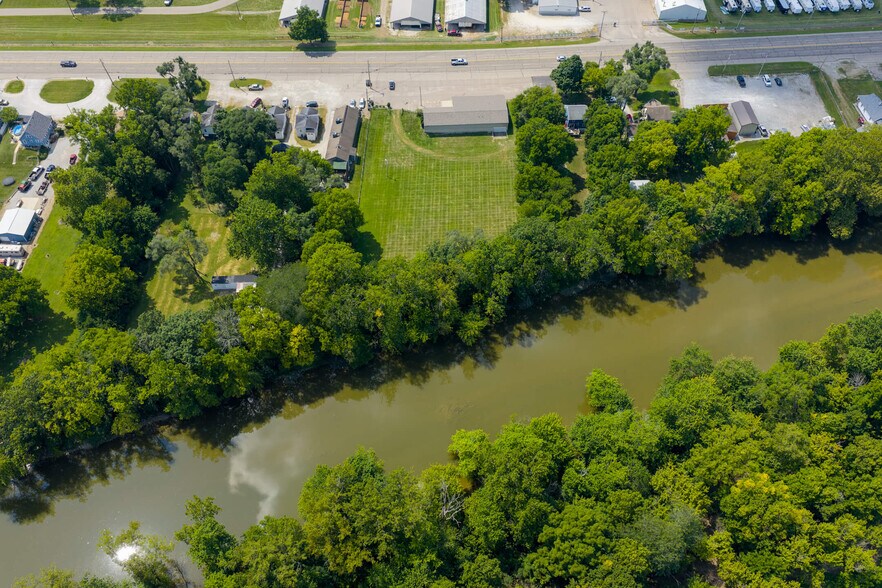 More Photos Of 1001 N County Road 25A, Troy Office For Sale