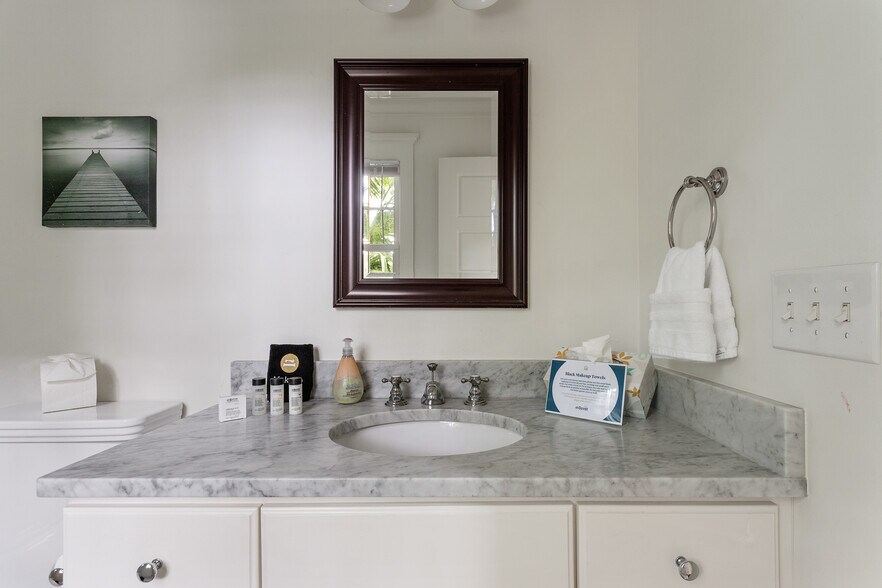 More Photos Of 196 Rutledge Ave, Charleston Specialty For Sale