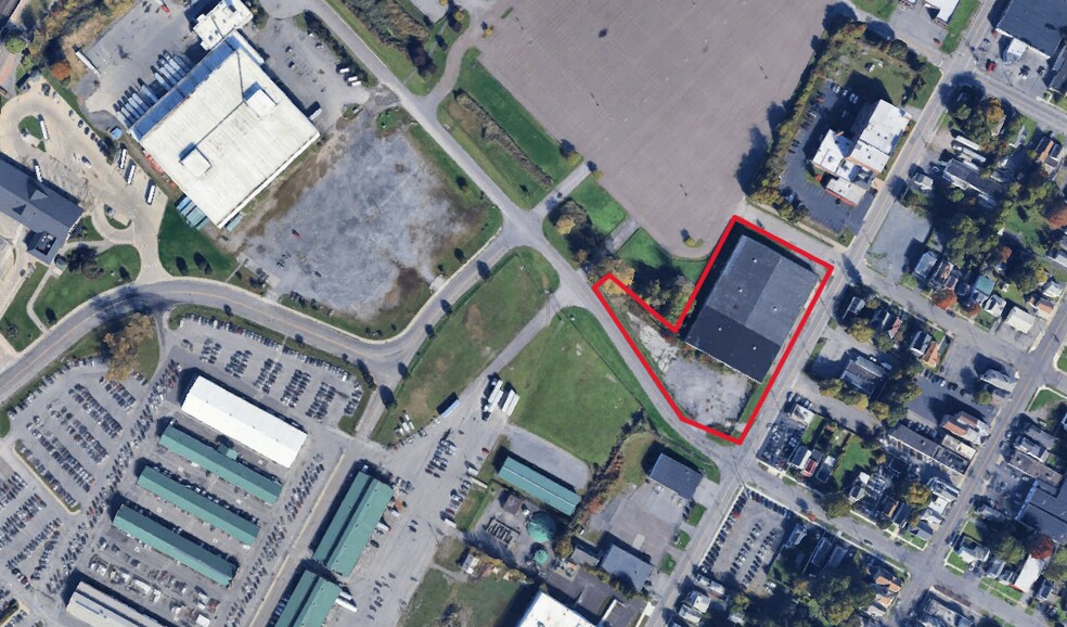 More Photos Of 513-539 E Hiawatha Blvd, Syracuse Warehouse For Sale