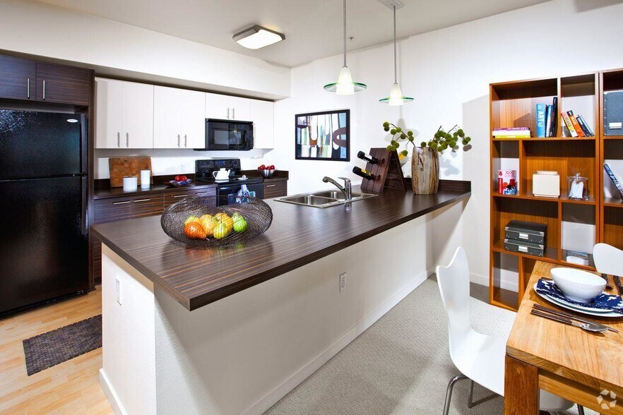 More Photos Of 3850 N Mississippi Ave, Portland Apartments For Lease