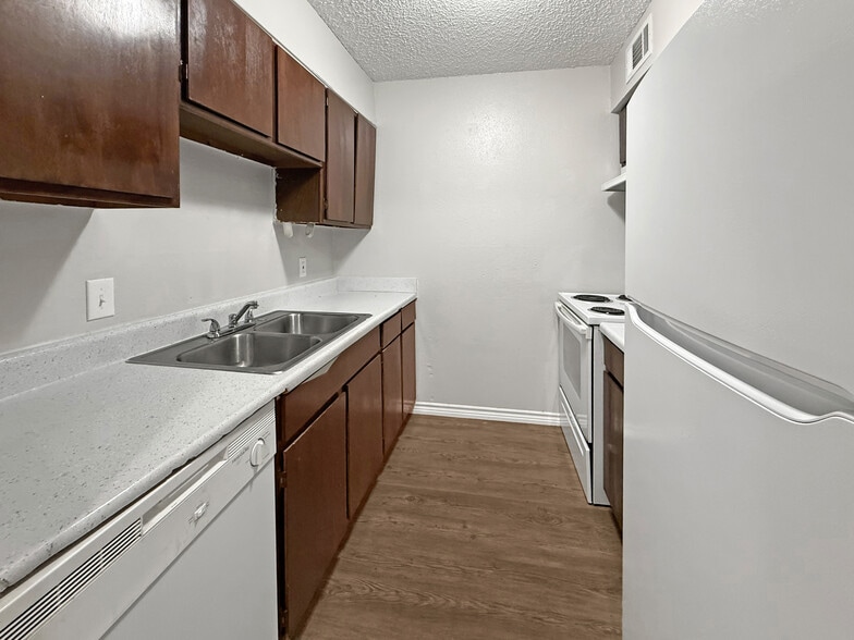 More Photos Of 401 Pinchback Rd, Beaumont Apartments For Sale