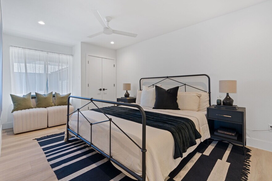 More Photos Of 1901 Albury Cv, Austin Specialty For Sale