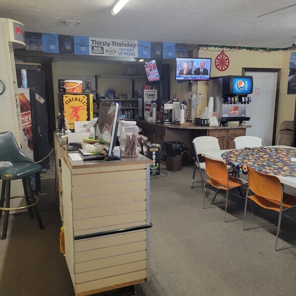 More Photos Of 735 Dimery Ave, Beaver Crossing Convenience Store For Sale