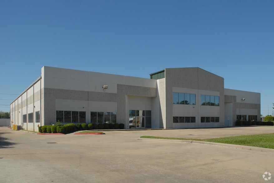 More Photos Of 10415 Westpark Dr, Houston Warehouse For Lease