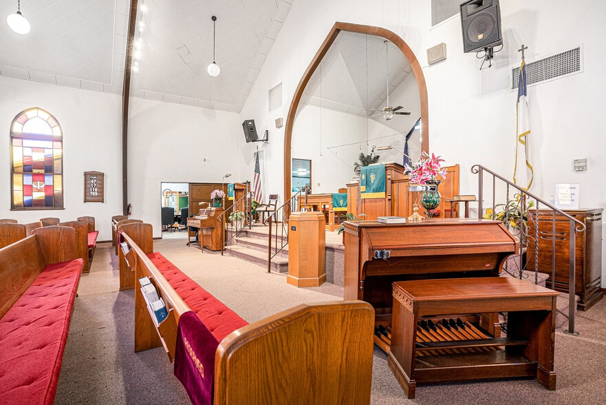 More Photos Of 457 Capistrano Dr, Oakland Specialty For Sale