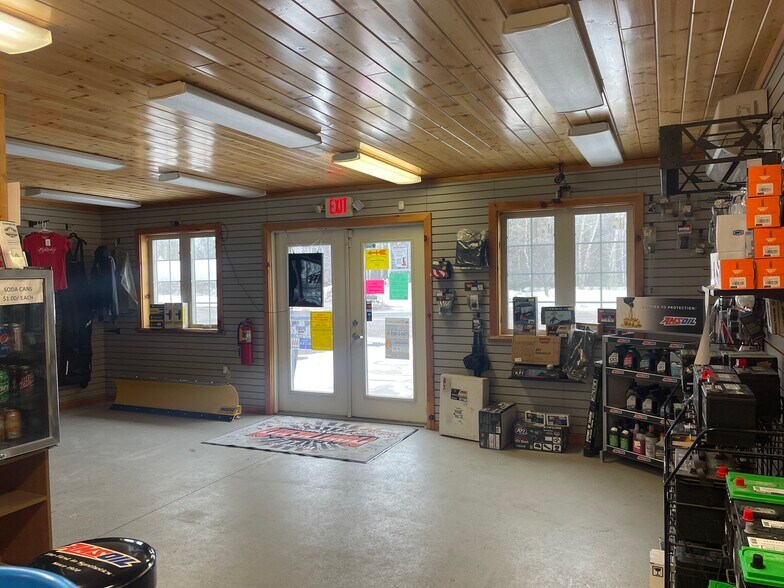 More Photos Of 5165 Linden St, Laona General Retail For Sale