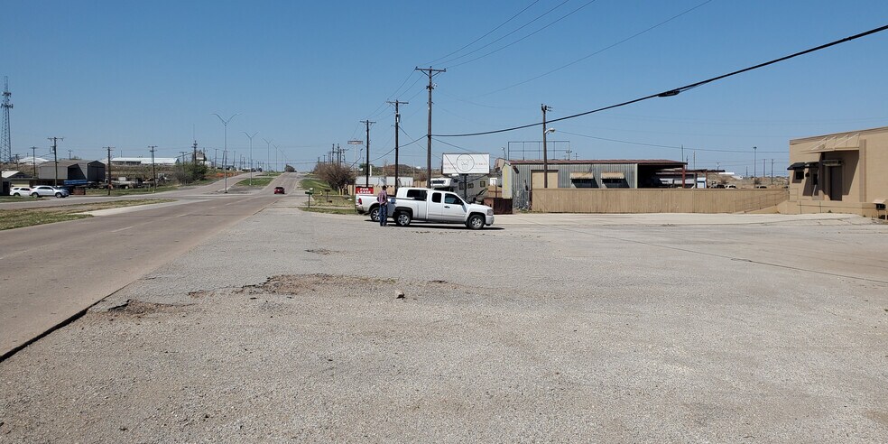 More Photos Of 1907 Sheppard Access Rd, Wichita Falls Food Processing For Lease