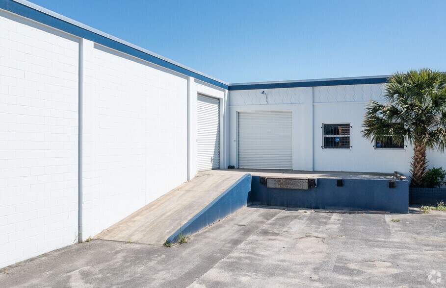 More Photos Of 2814 Mercury Rd, Jacksonville Warehouse For Sale