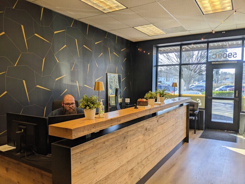 More Photos Of 5909 NE 109th Ave, Vancouver Storefront Retail Office For Lease