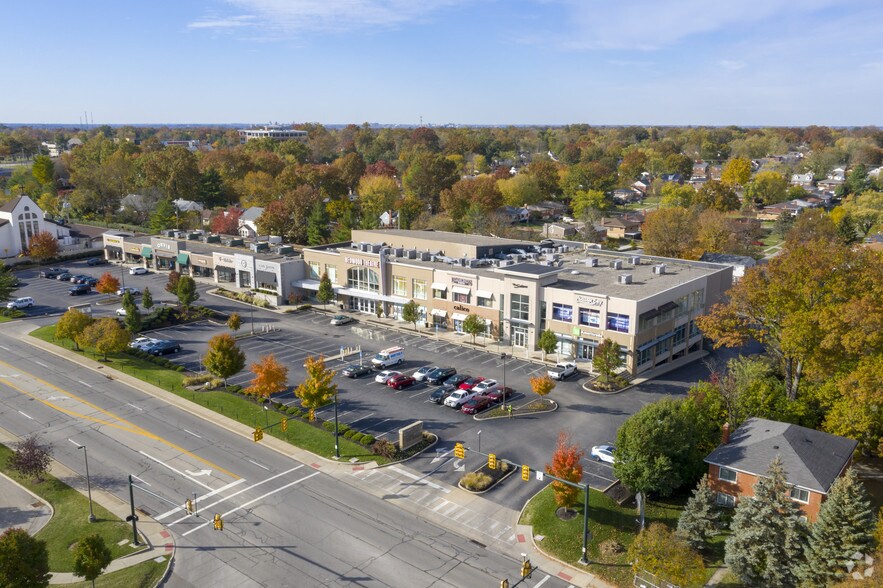 More Photos Of 7727-7865 Kenwood Rd, Cincinnati Storefront Retail Office For Lease