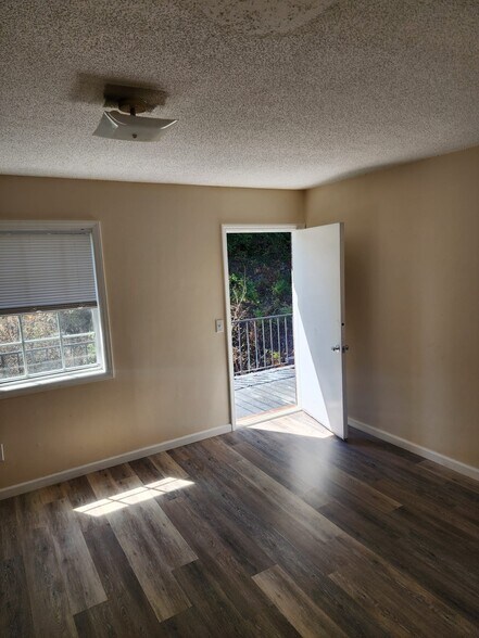 More Photos Of 100 S Kirkland Ave, Elkin Apartments For Sale