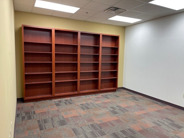 More Photos Of 625 Highland Colony Pky, Ridgeland Office For Lease