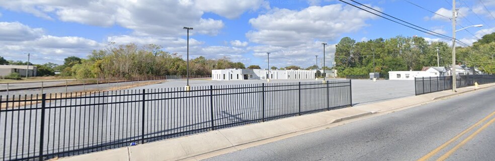 More Photos Of 408 Coles Cir, Salisbury Warehouse For Lease