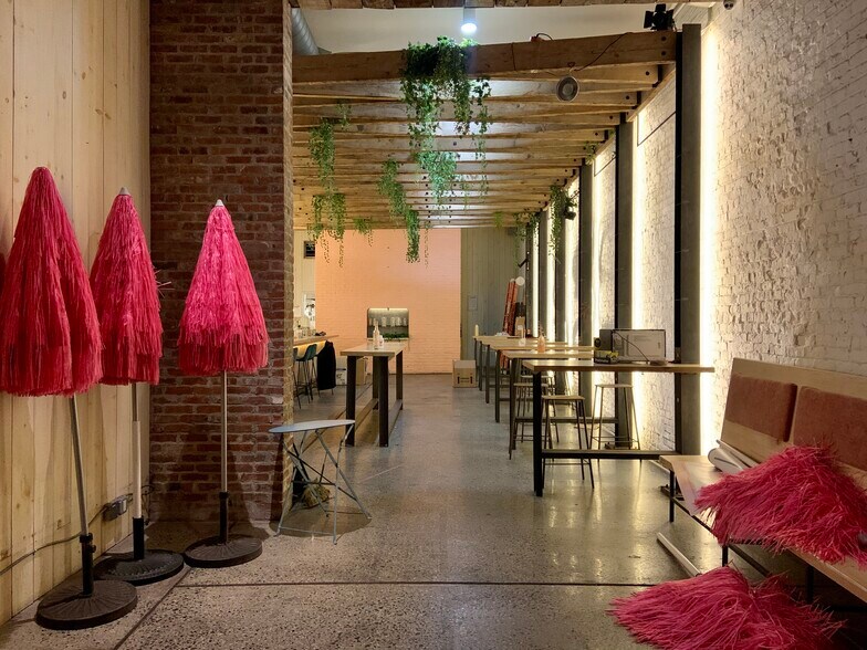 More Photos Of 15-19 Wyckoff Ave, Brooklyn Warehouse For Lease