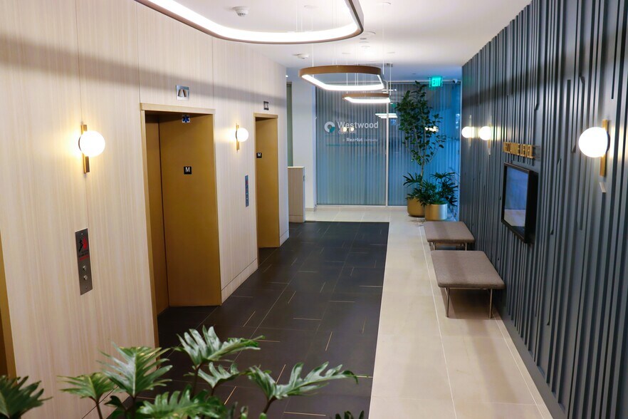 More Photos Of 10921 Wilshire Blvd, Los Angeles Medical For Lease