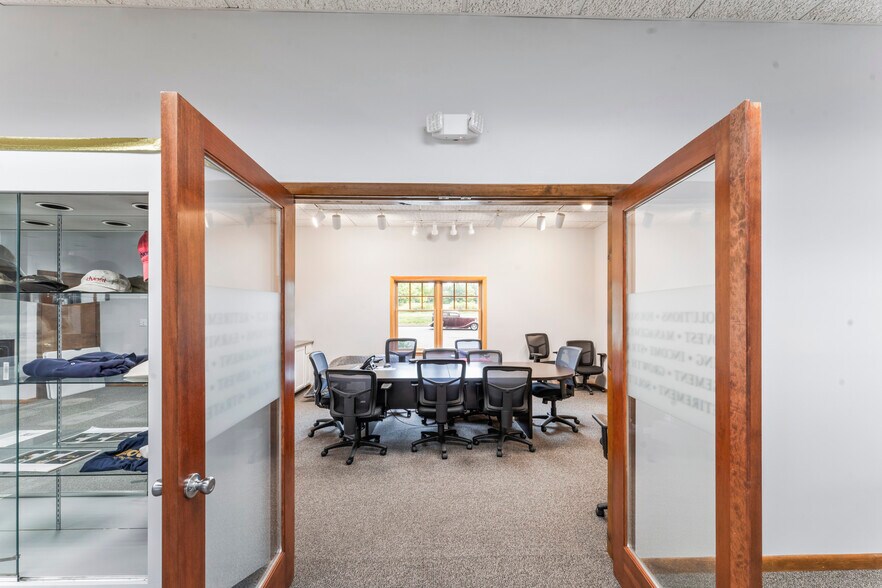 More Photos Of 1650 West St, Southington Storefront Retail Office For Sale
