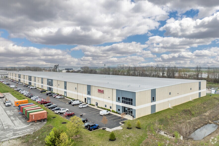 More Photos Of 4712 Poth Rd, Whitehall Warehouse For Lease