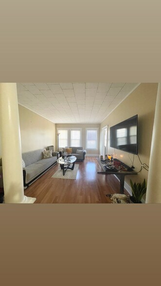 More Photos Of 612 S Broad St, Elizabeth Storefront Retail Residential For Sale