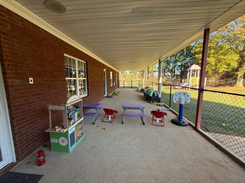 More Photos Of 3515 Sugarloaf Pky, Lawrenceville Daycare Center For Sale