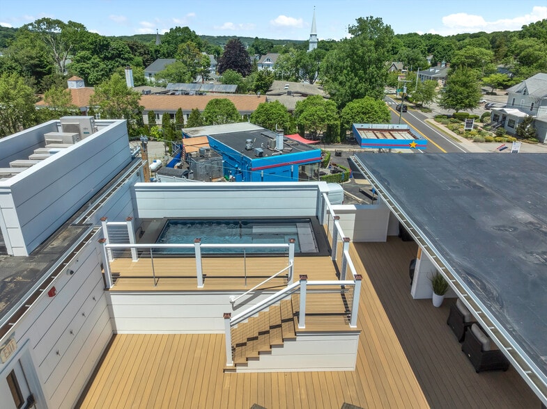 More Photos Of 32 Broadway Ave, Mystic Hotel For Sale