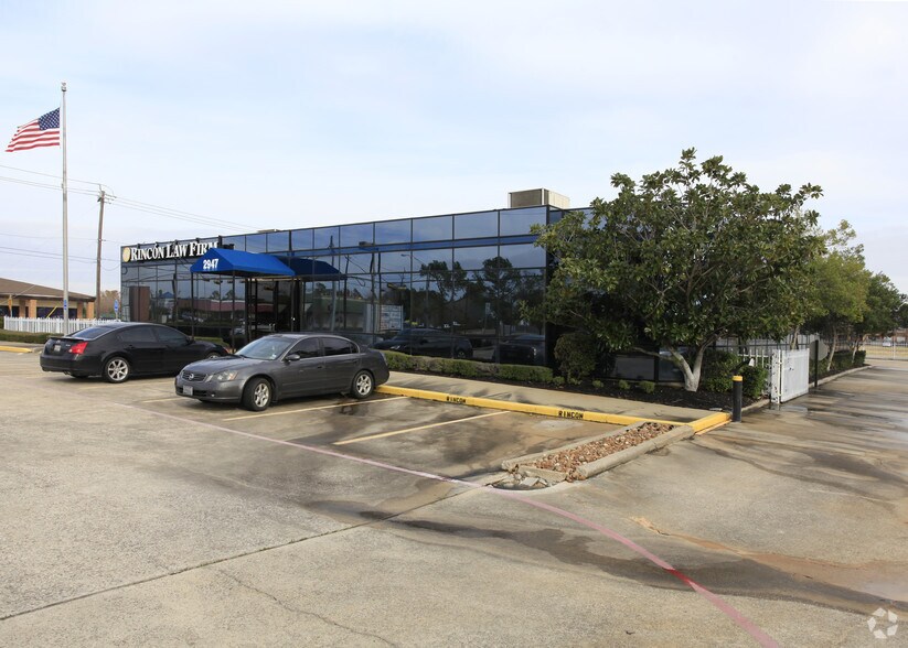 More Photos Of 2947 E Broadway St, Pearland Office For Sale