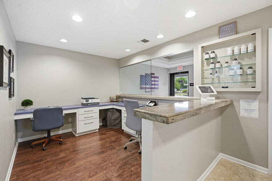 More Photos Of 12325 Scarsdale Blvd, Houston Medical For Sale