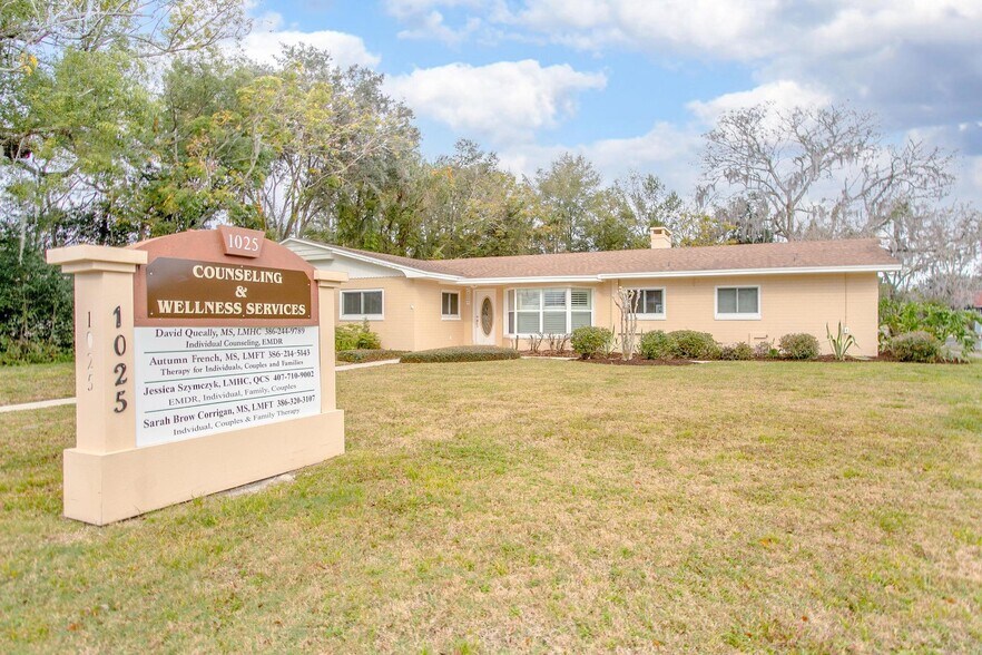 More Photos Of 1025 W New York Ave, Deland Coworking Space