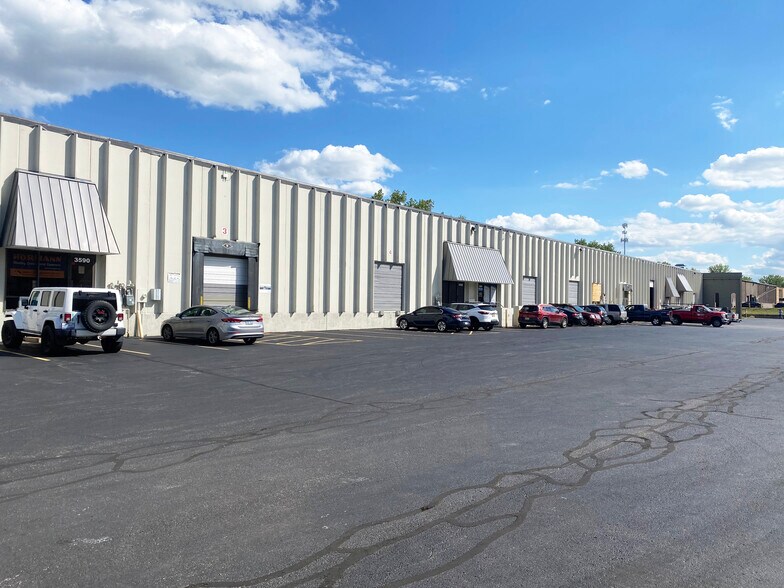 More Photos Of 3504-3528 Roger B. Chaffee Memorial Dr SE, Grand Rapids Warehouse For Lease