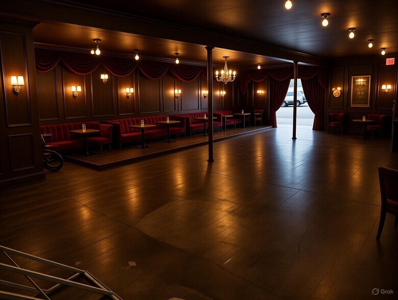 More Photos Of 127 SE 3rd St, Lees Summit Freestanding For Lease