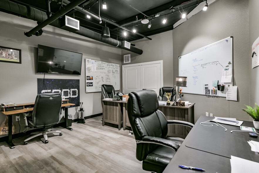 More Photos Of 1222 W Main St, Tomball Religious Facility For Sale