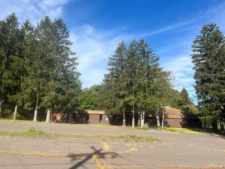 More Photos Of 503 Chase Pky, Waterbury Specialty For Sale