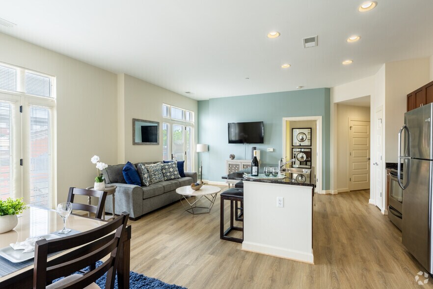 More Photos Of 670 Downey Green, Hampton Apartments For Sale