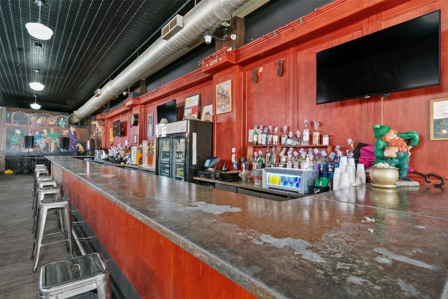 More Photos Of 1501-1503 E Carson St, Pittsburgh Restaurant For Sale