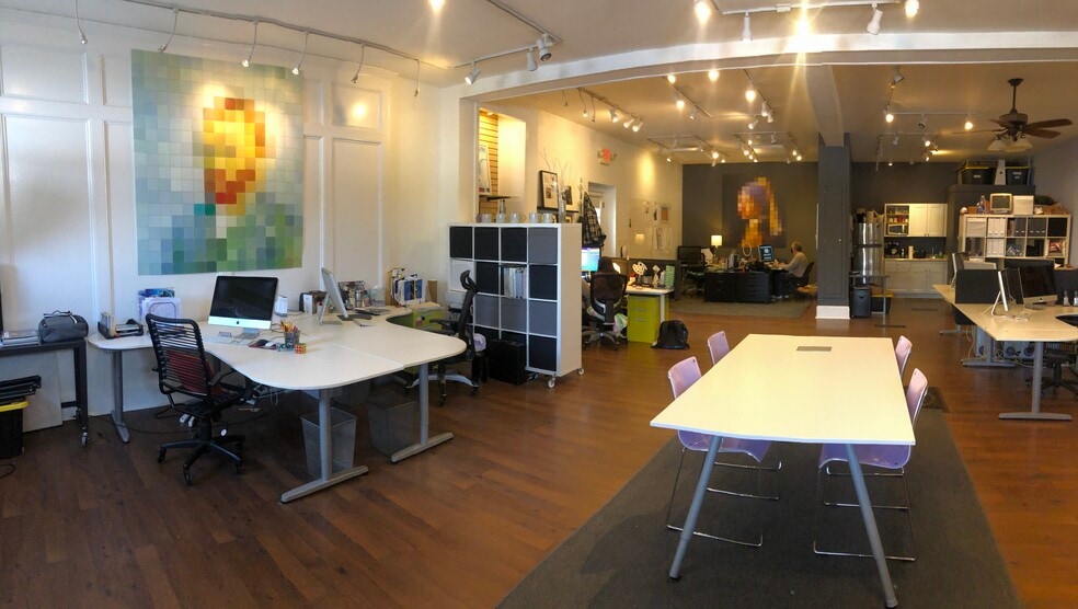 Primary Photo Of 893-895 Penn St, Bryn Mawr Storefront Retail Residential For Lease