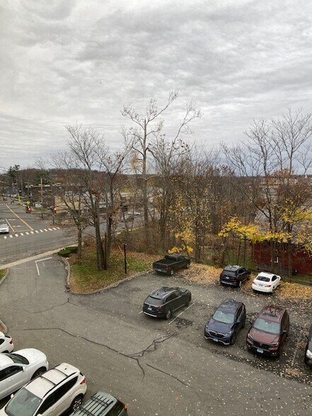 More Photos Of 2751 Dixwell Ave, Hamden Office For Lease